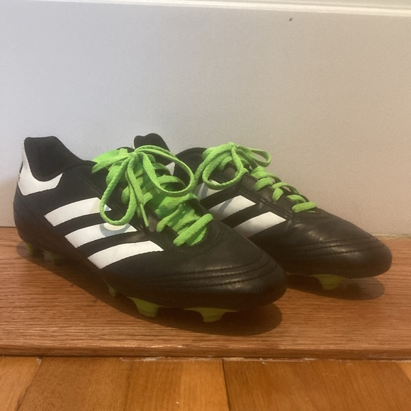 Very good condition lace up Adidas soccer cleats in black, white, & lime green - Picture 2 of 11